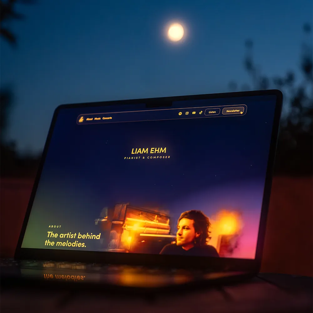 New website of pianist and composer Liam Ehm